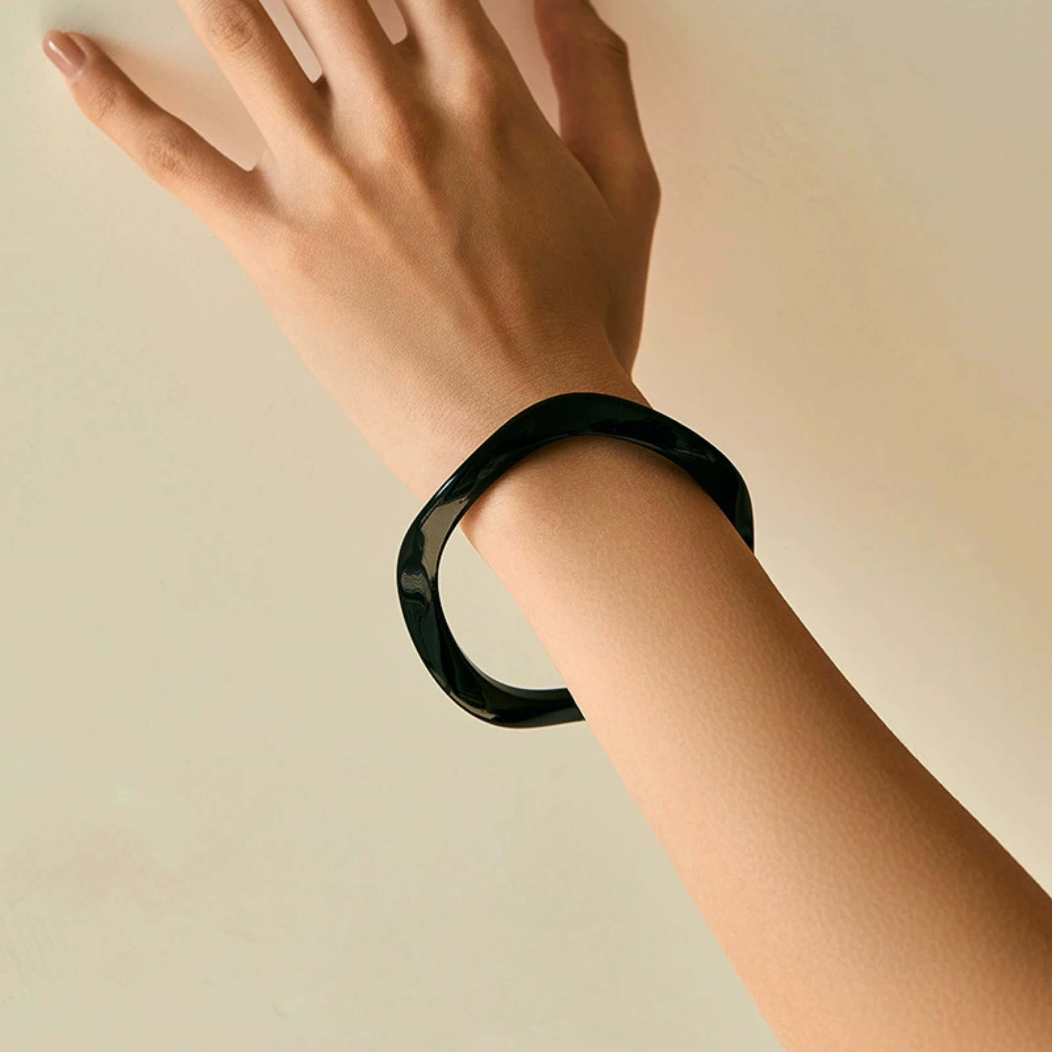 Muse Curve Bracelet